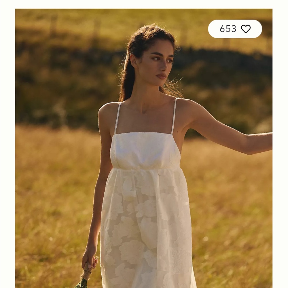 Elegant White Floral Dress